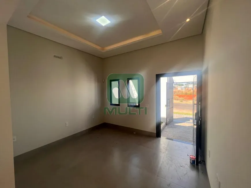 Foto 1 de Casa com 3 Quartos à venda, 149m² em Novo Mundo, Uberlândia