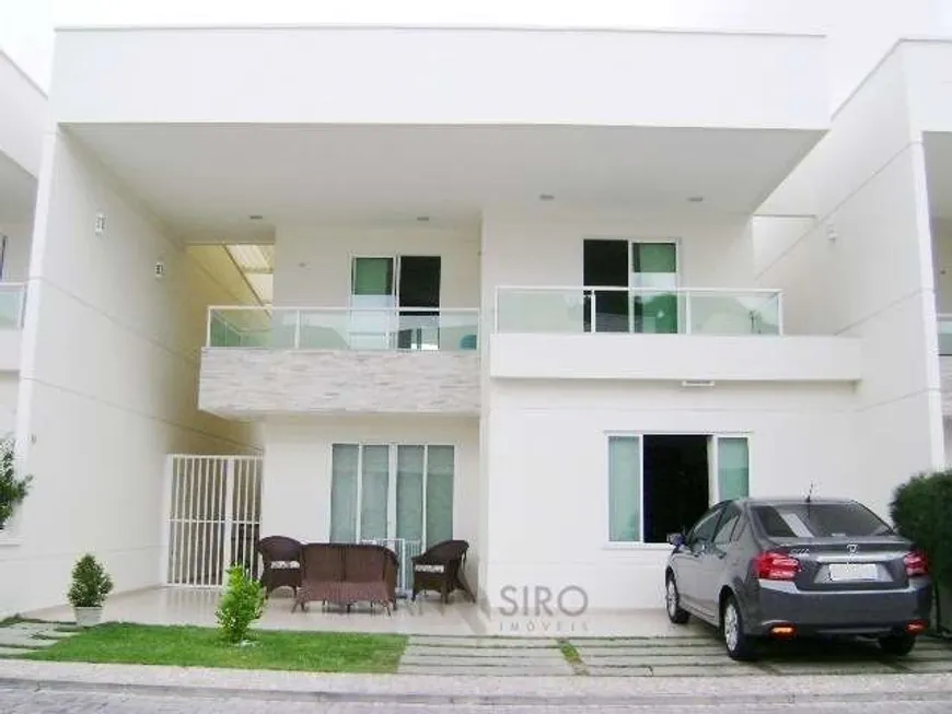 Foto 1 de Casa com 3 Quartos à venda, 241m² em Cidade dos Funcionários, Fortaleza