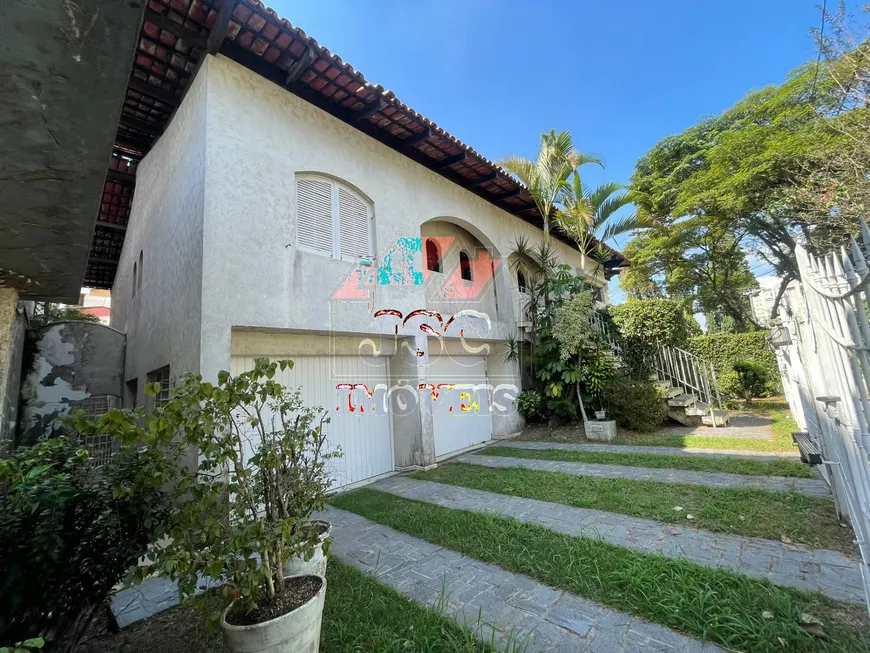 Foto 1 de Casa com 2 Quartos à venda, 600m² em Jardim São Caetano, São Caetano do Sul