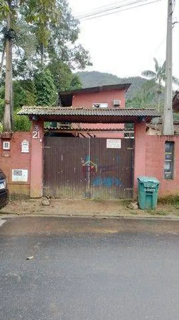 Foto 1 de Sobrado com 4 Quartos à venda, 168m² em Perequê-Mirim, Ubatuba