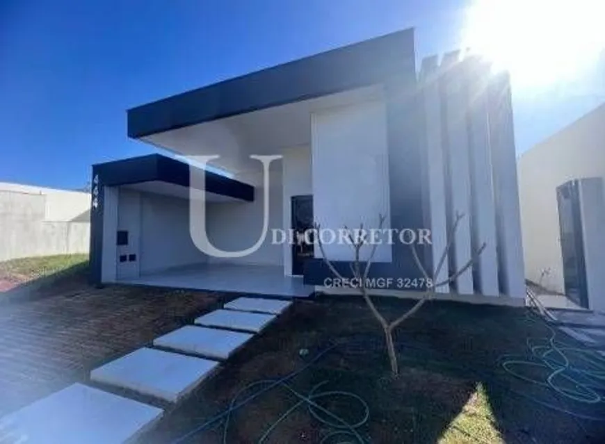 Foto 1 de Casa de Condomínio com 3 Quartos à venda, 223m² em Jardim Botânico, Uberlândia