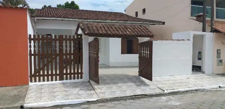 Foto 1 de Casa com 3 Quartos à venda, 138m² em Suarão, Itanhaém