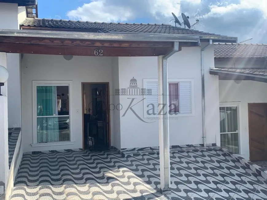 Foto 1 de Casa de Condomínio com 2 Quartos à venda, 92m² em Jardim Colonia, Jacareí