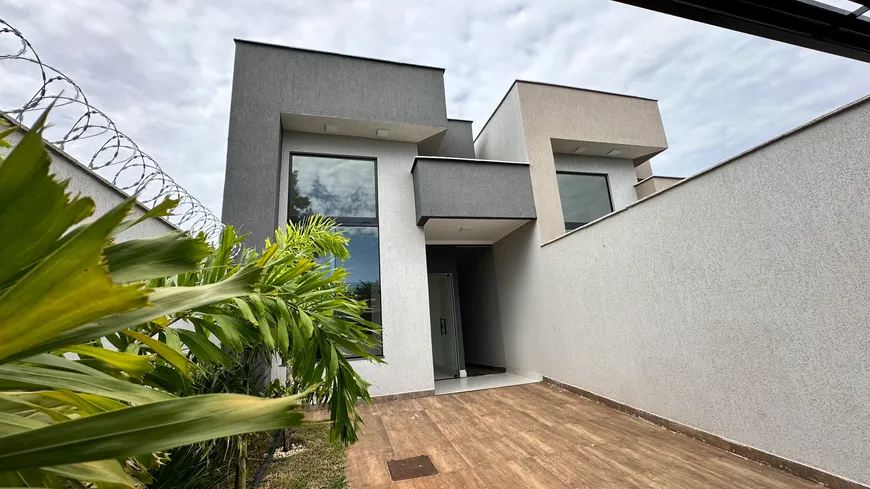 Foto 1 de Casa com 3 Quartos à venda, 100m² em Residencial Park Solar, Goiânia