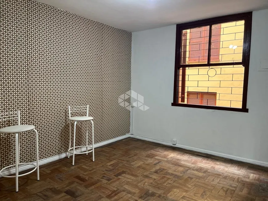 Foto 1 de Apartamento com 1 Quarto à venda, 38m² em Rubem Berta, Porto Alegre