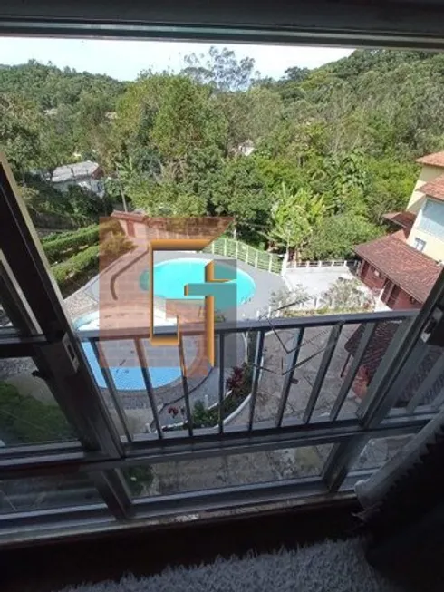 Foto 1 de Apartamento com 3 Quartos à venda, 80m² em Independência, Petrópolis