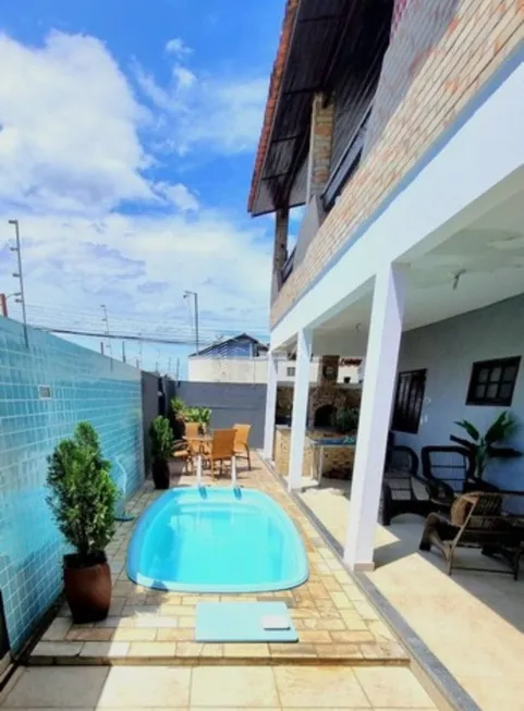 Foto 1 de Casa com 5 Quartos à venda, 220m² em PARQUE IMPERIAL, Campos dos Goytacazes