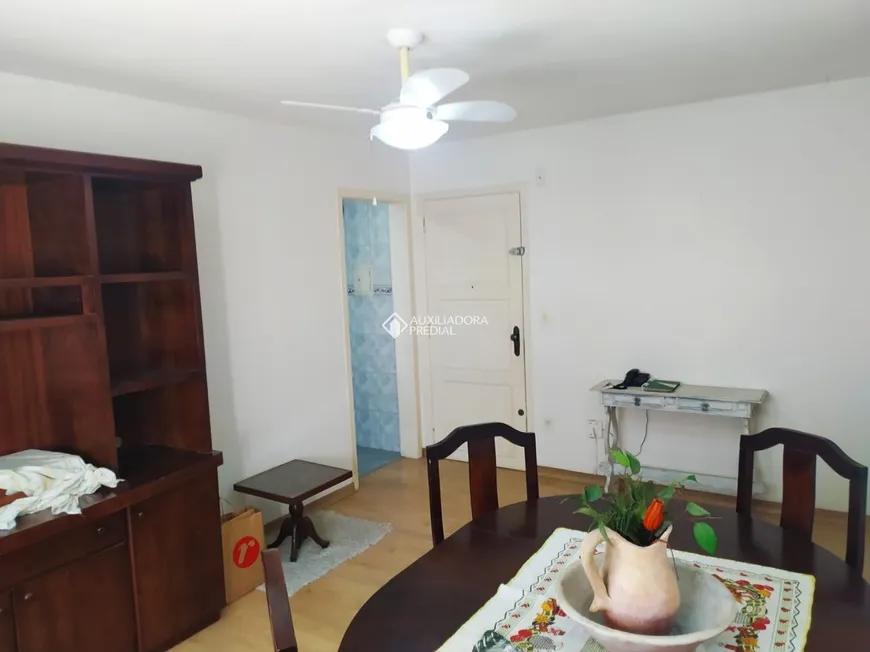 Foto 1 de Apartamento com 3 Quartos à venda, 76m² em Petrópolis, Porto Alegre