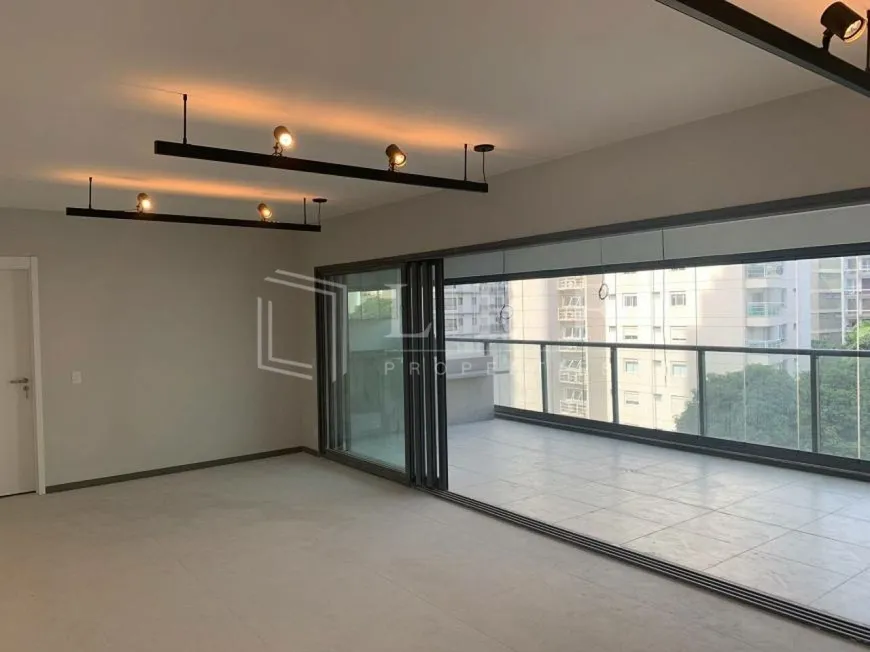 Foto 1 de Apartamento com 3 Quartos à venda, 162m² em Pinheiros, São Paulo