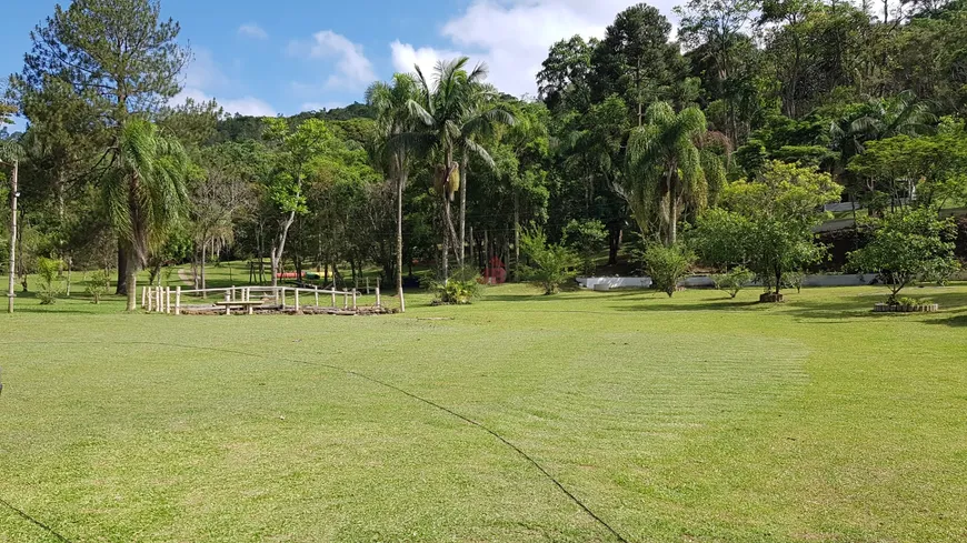 Foto 1 de Fazenda/Sítio com 4 Quartos à venda, 350m² em Aldeinha, São Lourenço da Serra