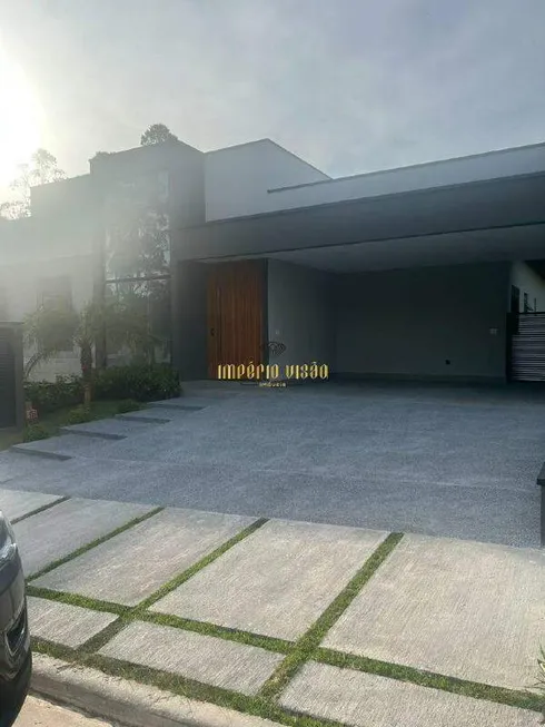 Foto 1 de Sobrado com 3 Quartos à venda, 220m² em Residencial Mosaico da Serra, Mogi das Cruzes