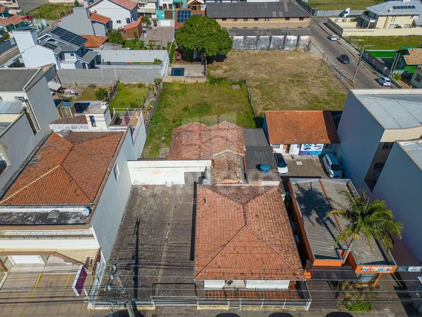 Foto 1 de Lote/Terreno à venda, 960m² em Centro, Tubarão