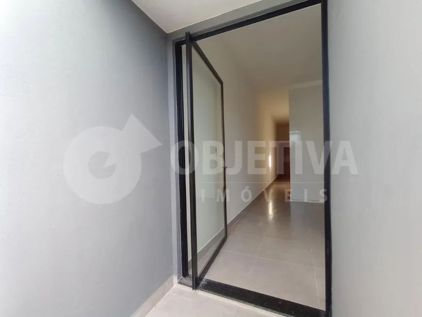 Foto 1 de Casa com 3 Quartos à venda, 75m² em Jardim Canaã, Uberlândia