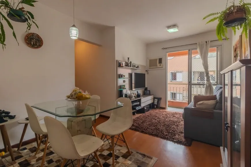 Foto 1 de Apartamento com 2 Quartos à venda, 57m² em Jardim Carvalho, Porto Alegre