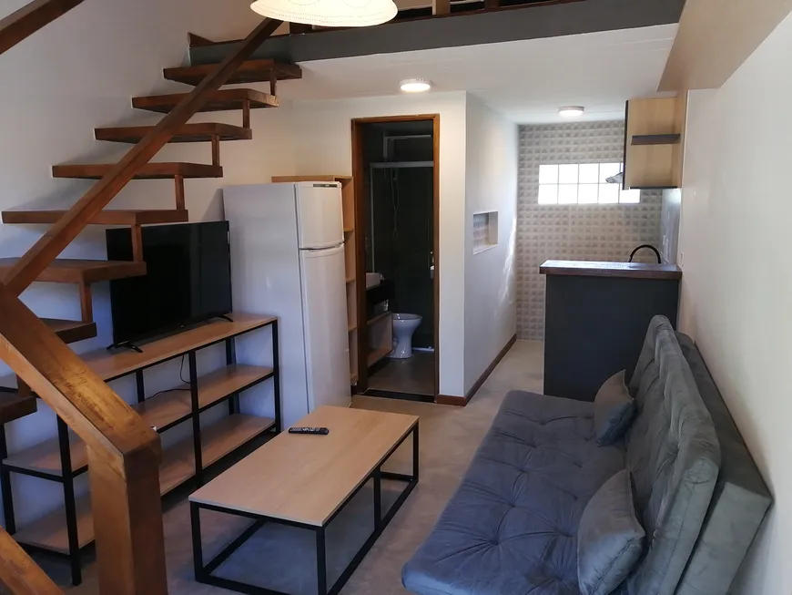 Foto 1 de Apartamento com 1 Quarto para alugar, 30m² em Agua Branca, Ilhabela