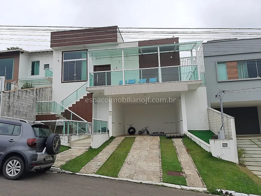 Foto 1 de Casa com 3 Quartos à venda, 300m² em Grama, Juiz de Fora