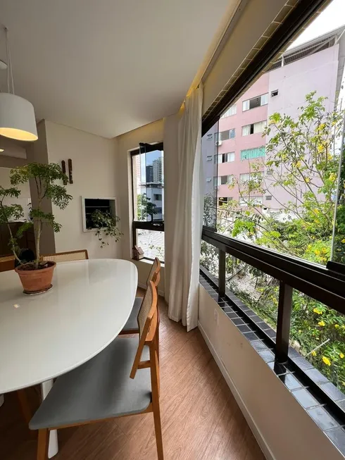 Foto 1 de Apartamento com 3 Quartos à venda, 98m² em Centro, Balneário Camboriú