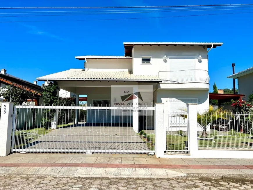 Foto 1 de Casa com 4 Quartos à venda, 251m² em Ingleses do Rio Vermelho, Florianópolis