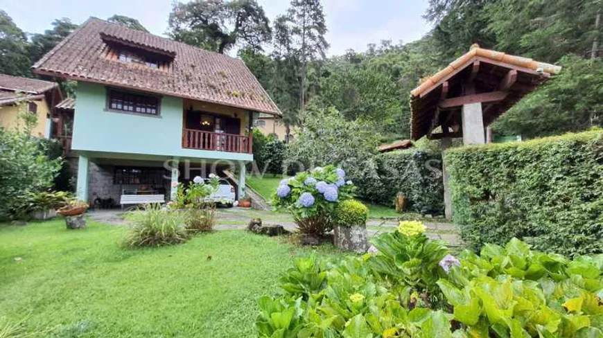 Foto 1 de Casa com 3 Quartos à venda, 183m² em Parque do Ingá, Teresópolis