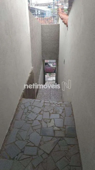 Foto 1 de Casa com 6 Quartos à venda, 120m² em Goiânia, Belo Horizonte