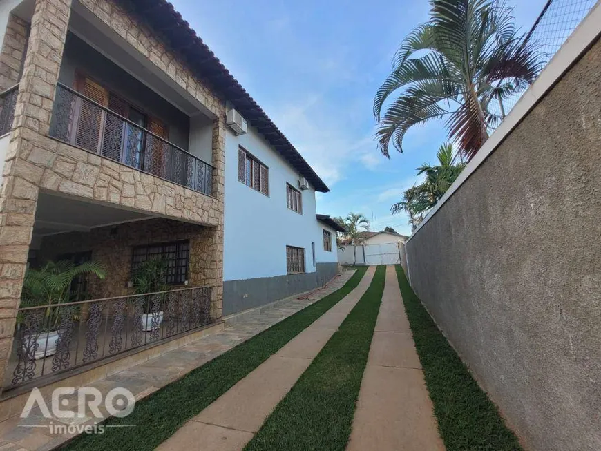 Foto 1 de Casa com 4 Quartos à venda, 363m² em Jardim Alvorada, Pederneiras