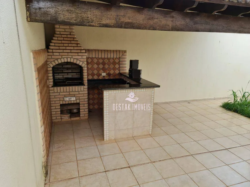 Foto 1 de Casa com 3 Quartos à venda, 168m² em Alto Umuarama, Uberlândia