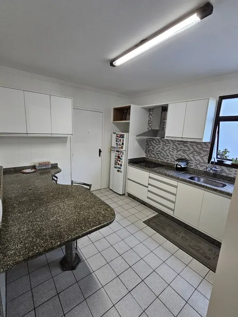 Foto 1 de Apartamento com 3 Quartos à venda, 120m² em Estreito, Florianópolis