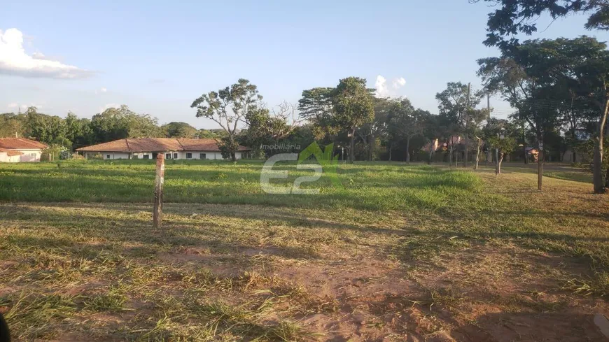 Foto 1 de Lote/Terreno à venda, 2100m² em Vila Pinhal, Itirapina