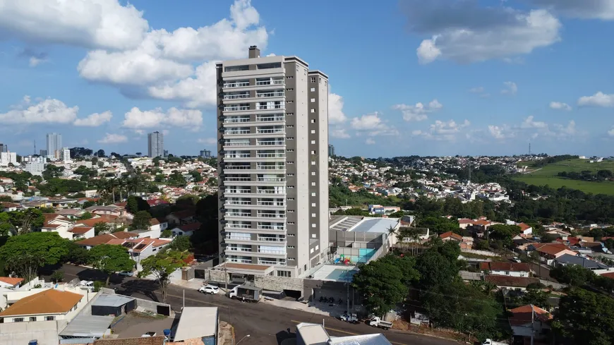 Foto 1 de Apartamento com 3 Quartos à venda, 143m² em Centro, Apucarana