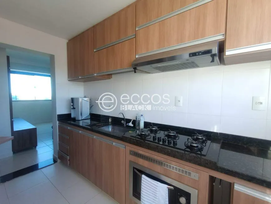 Foto 1 de Apartamento com 2 Quartos para alugar, 54m² em Segismundo Pereira, Uberlândia