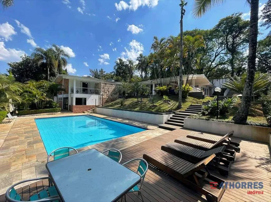 Foto 1 de Casa com 4 Quartos à venda, 850m² em Vila Santo Antônio, Cotia