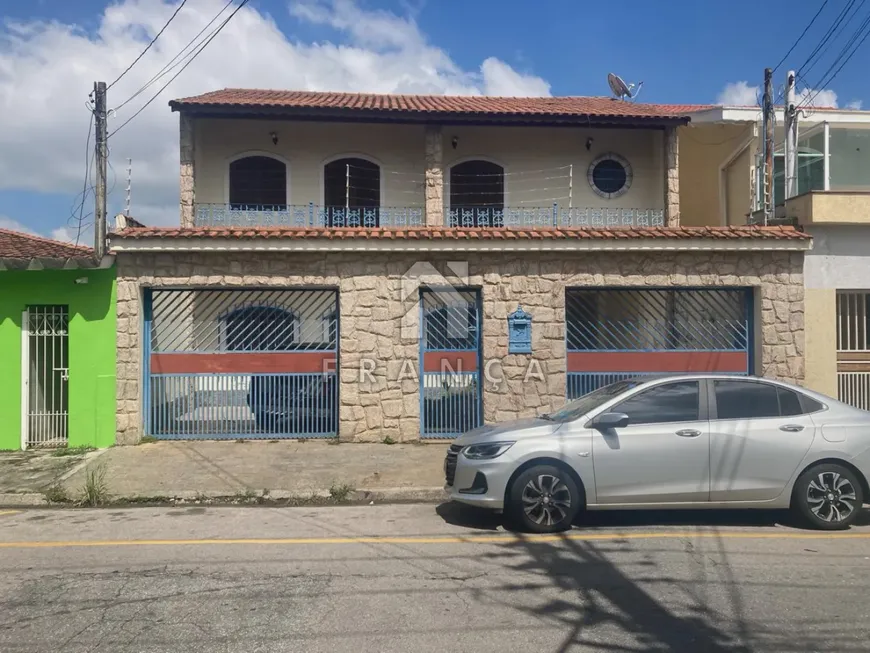 Foto 1 de Casa com 3 Quartos para alugar, 300m² em Parque Itamarati, Jacareí