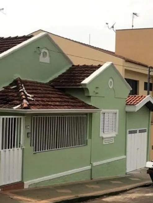 Foto 1 de Casa com 3 Quartos à venda, 150m² em Centro, Altinópolis