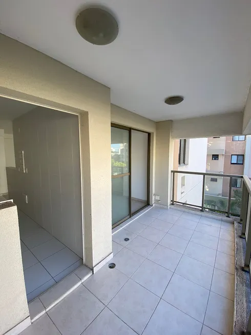 Foto 1 de Apartamento com 3 Quartos à venda, 85m² em Recreio Dos Bandeirantes, Rio de Janeiro