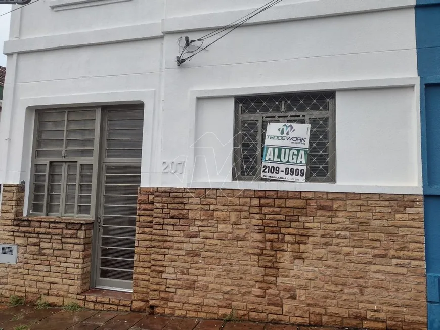 Foto 1 de com 3 Quartos para alugar, 100m² em Centro, Araraquara