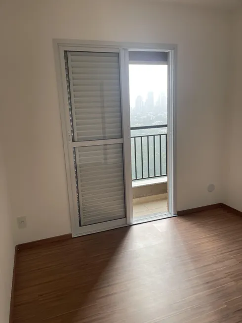 Foto 1 de Apartamento com 3 Quartos para alugar, 76m² em Jardim Tupanci, Barueri