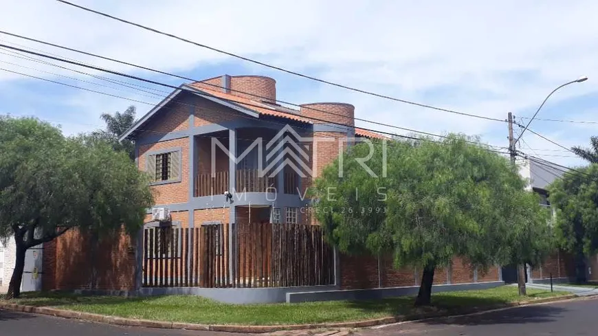 Foto 1 de Sobrado com 4 Quartos à venda, 154m² em Vila Velosa, Araraquara
