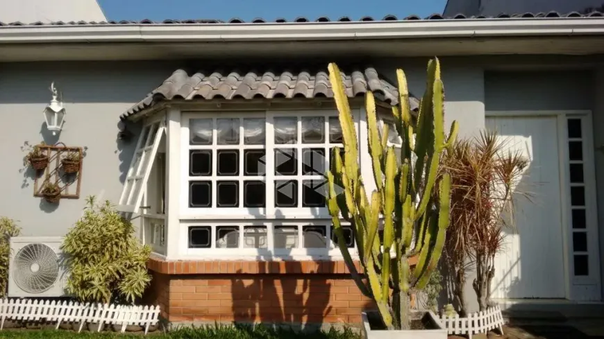 Foto 1 de Casa com 3 Quartos à venda, 150m² em Aberta dos Morros, Porto Alegre