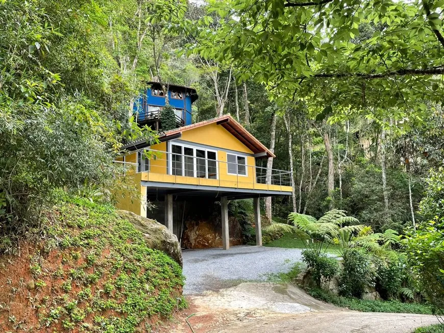 Foto 1 de Casa de Condomínio com 1 Quarto à venda, 100m² em Araras, Petrópolis