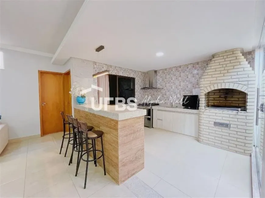 Foto 1 de Sobrado com 4 Quartos à venda, 230m² em Sítios Santa Luzia, Aparecida de Goiânia