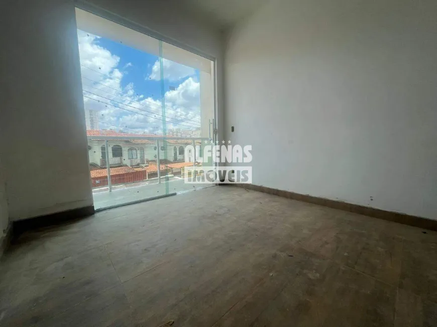 Foto 1 de Casa com 3 Quartos à venda, 106m² em Eldorado, Contagem