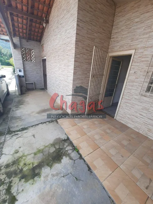 Foto 1 de Casa com 2 Quartos à venda, 60m² em Jardim Casa Branca, Caraguatatuba