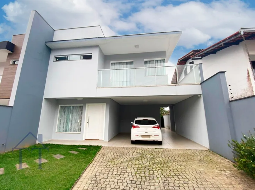 Foto 1 de Casa com 3 Quartos à venda, 170m² em Saguaçú, Joinville