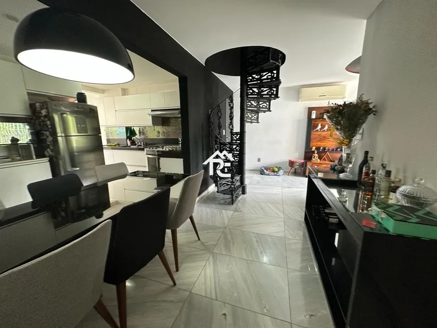 Foto 1 de Cobertura com 3 Quartos à venda, 180m² em Icaraí, Niterói