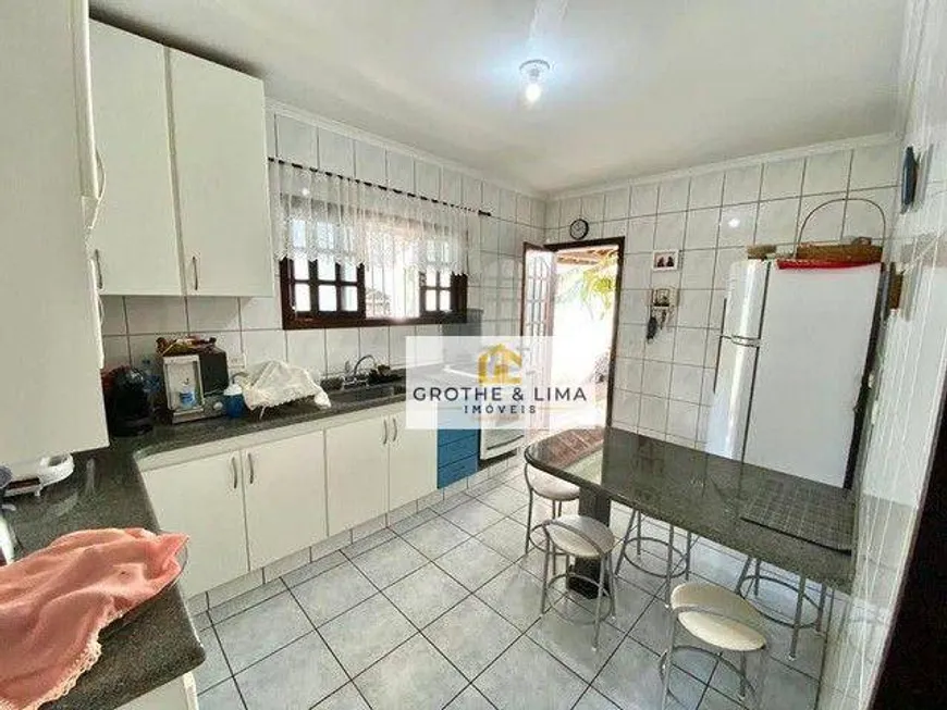 Foto 1 de Sobrado com 3 Quartos à venda, 299m² em Jardim Bela Vista, Jacareí