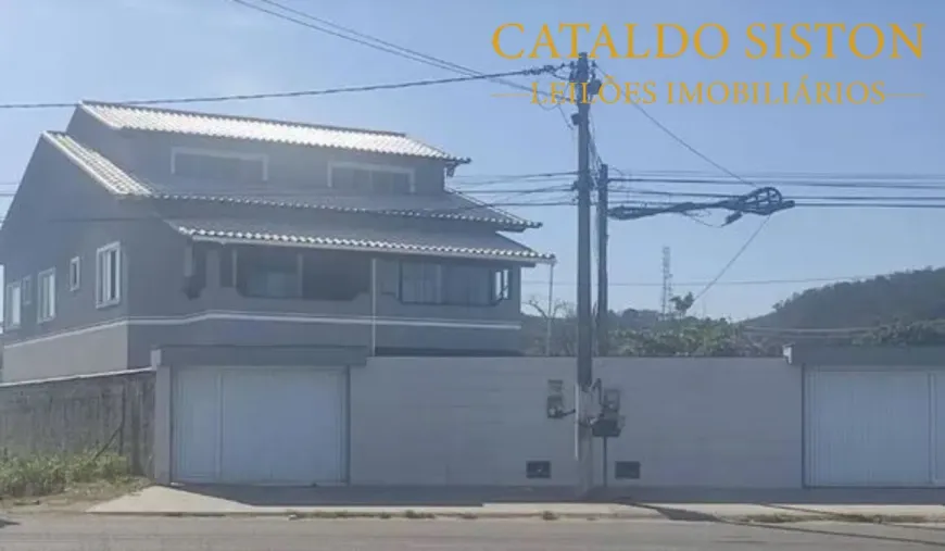 Foto 1 de Casa de Condomínio com 3 Quartos à venda, 173m² em Centro, Araruama