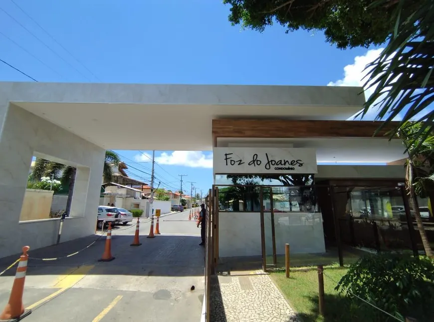 Foto 1 de Casa de Condomínio com 3 Quartos à venda, 319m² em Buraquinho, Lauro de Freitas