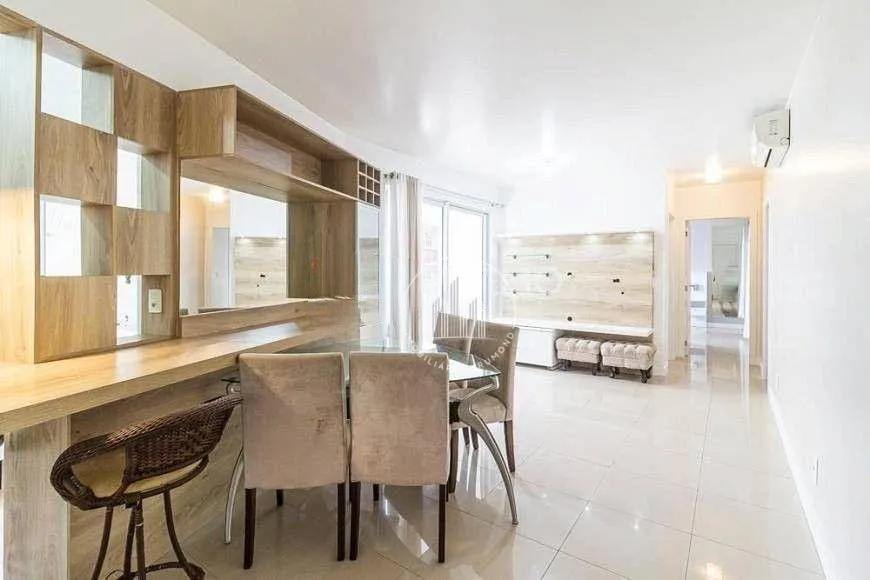 Foto 1 de Apartamento com 2 Quartos à venda, 70m² em Capoeiras, Florianópolis