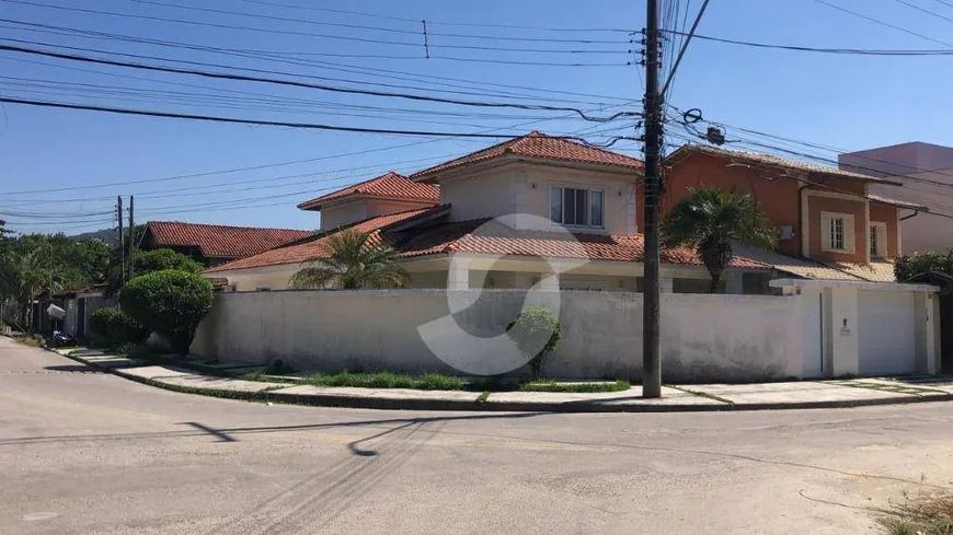 Foto 1 de Casa com 4 Quartos para venda ou aluguel, 226m² em Itaipu, Niterói