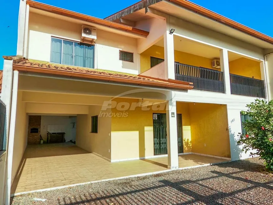 Foto 1 de Casa com 4 Quartos à venda, 287m² em Centro, Penha